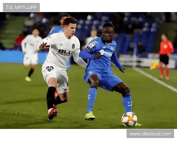 马特劳:切尔西无意挖角西蒙斯 不会破坏与热刺的良好关系 马特劳:切尔西无意挖角西蒙斯 不会破坏与热刺的良好关系