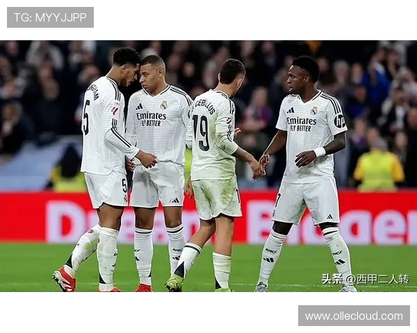 皇马阿森纳曼城米兰争抢法兰克福后卫布朗引发转会关注 皇马阿森纳曼城米兰争抢法兰克福后卫布朗引发转会关注