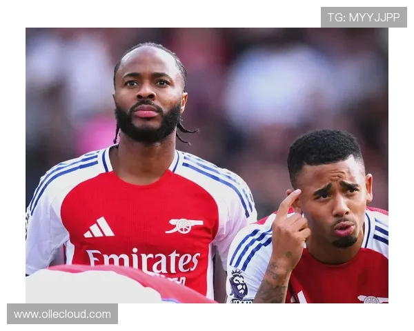 斯特林罕见现身伦敦亲自指导孩子参与足球训练营 斯特林罕见现身伦敦亲自指导孩子参与足球训练营