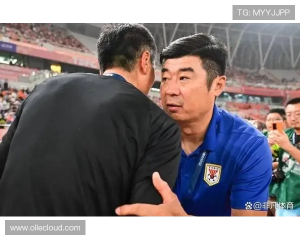 韩鹏:球队中前场压迫不足 感谢球迷国庆假期到场支持 韩鹏:球队中前场压迫不足 感谢球迷国庆假期到场支持